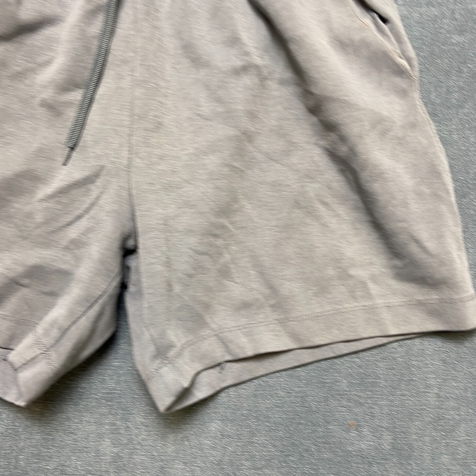 Zara Sweat Shorts Mens Large Gray Athletic Gym Training Pleated Drawstring Waist — image 3 of 8